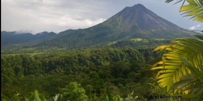 15 pengalaman luar biasa untuk dimiliki di Kosta Rika sebelum Anda mati 