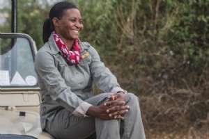 Sebuah pondok Afrika merayakan pemandu wanitanya pada Hari Perempuan Internasional 